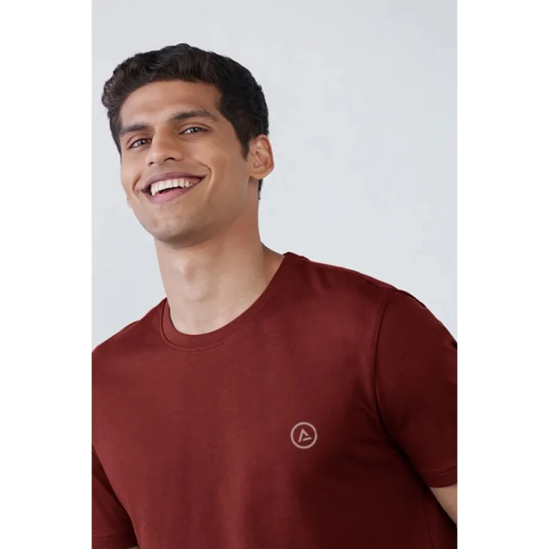 Generic Men's Casual Half sleeve Solid Polyester Crew Neck T-shirt (Maroon) - Image 3