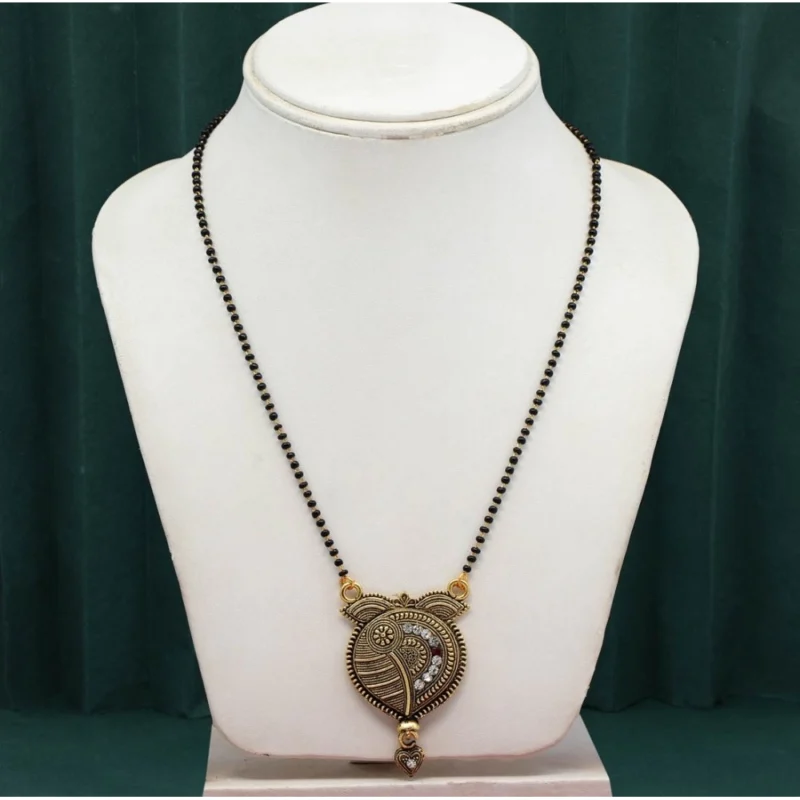 Generic Women's Gold Color 5 Piece Of Mangalsutra Combo - Image 2