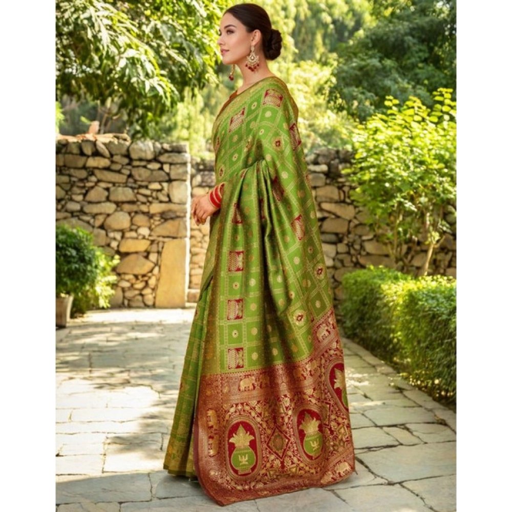 Generic Women's Silk Blend Woven Zari Work Saree With Unstitched Blouse 5.5Mtr (Light Green) - Image 4